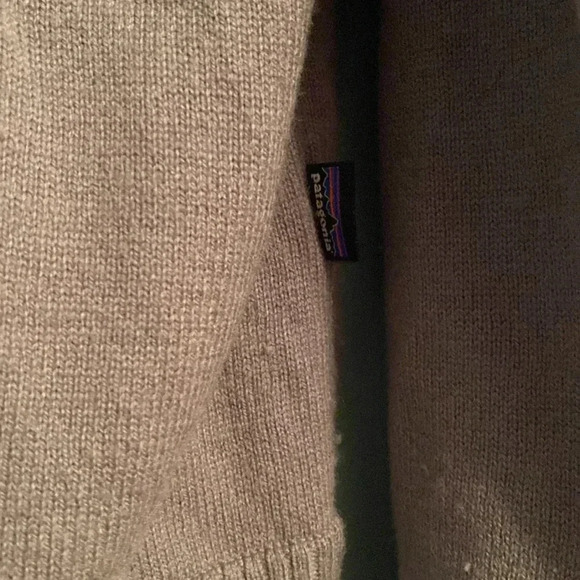Patagonia mens gray quarter zip sweater - large - lambswool blend - Picture 4 of 6